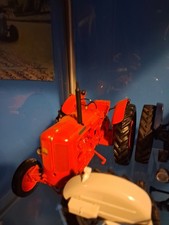 UNIVERSAL HOBBIES 2715 1:16