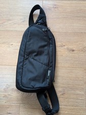 Pacsafe Vibe 150 Sling Pack Unisex