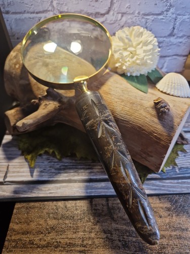 Vintage magnifying glass - magnifying,