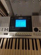 YAMAHA PORTATONE ELECTRONIC KEYBOARD PSR S900 MADE IN INDONESIA