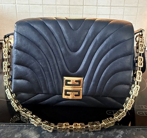 Givenchy plaque quilted - givenchy,