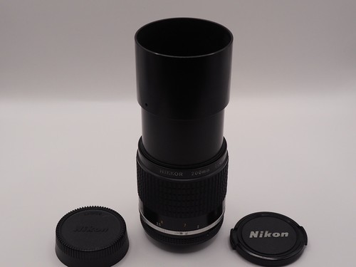 Nikon nikkor 200mm f - , f/4
