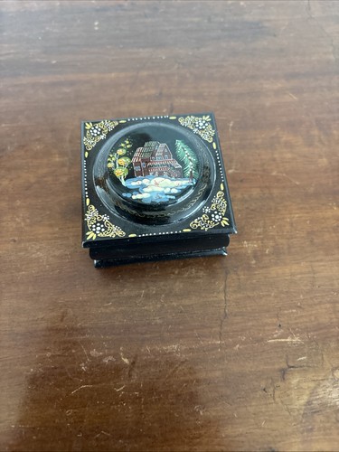 Beautiful vintage small - beautiful,