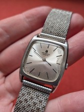 Universal Genève Manual Wind