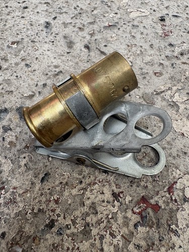 Raf oxygen mask connector and - connector,