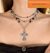 Hanary Gothic Layered Pendant