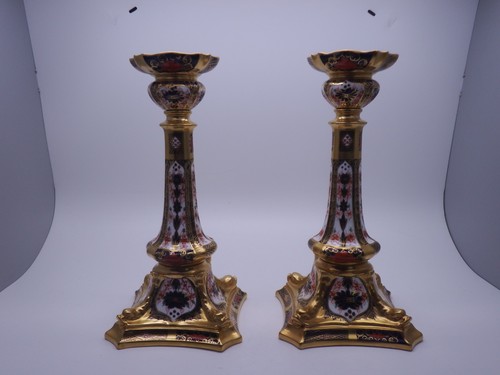 Pair royal crown derby - of,