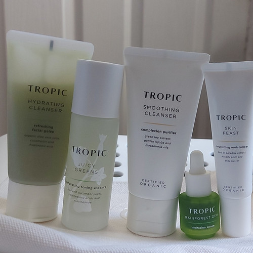Tropic travel skincare set - travel,
