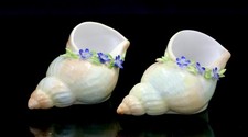 A PAIR OF VINTAGE DRESDEN