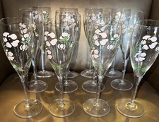 12 Perrier Jouet Champagne