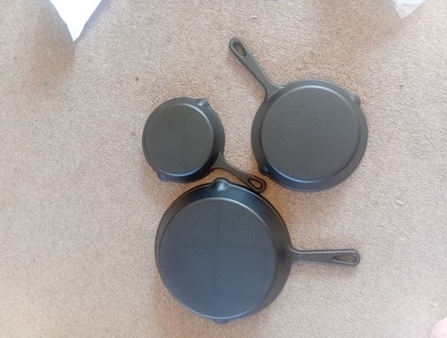 Vonshef cast iron cookware set - iron,