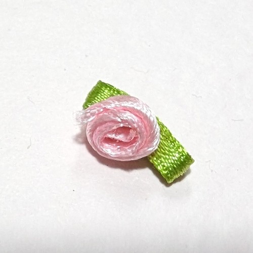 5cm satin rosebuds - 2.5cm,
