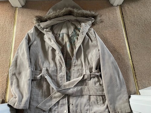 Womens size klass - uk, 16