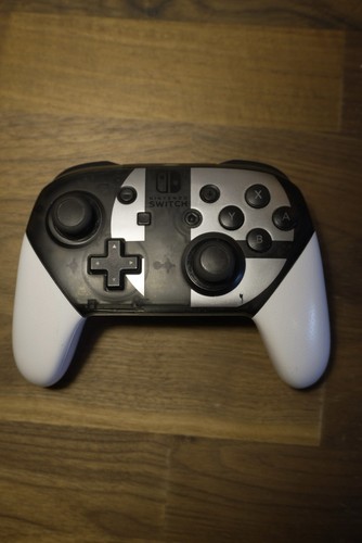 Nintendo switch pro controller - nintendo,