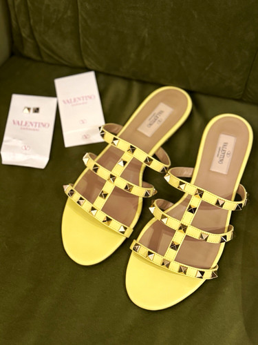 Valentino garavani rockstud - valentino,