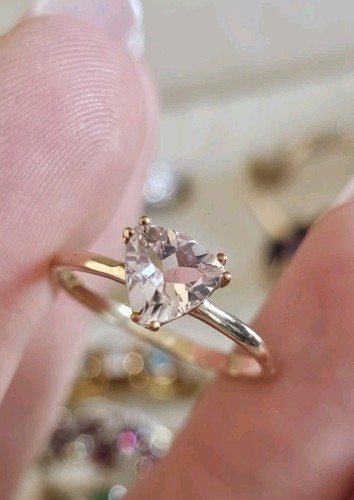 9ct yellow gold natural - 9ct,