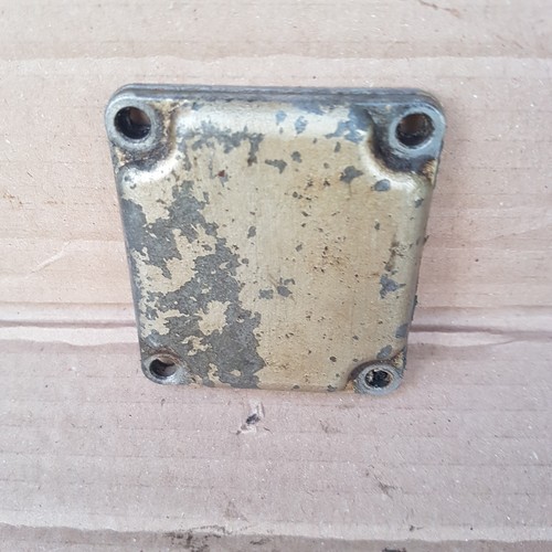 Suzuki 125 side casing - suzuki,