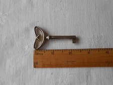 ANTQUE BRASS CLOCK KEY SIZE 3