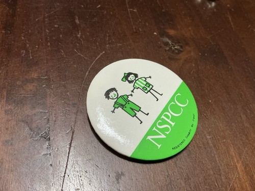 Nspcc badge pin - badge,
