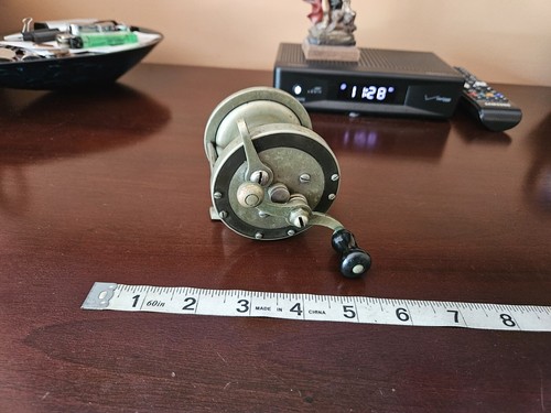 Vintage pflueger bond - pflueger,