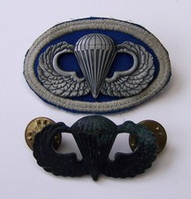 USA PAIR OF PARATROOPER
