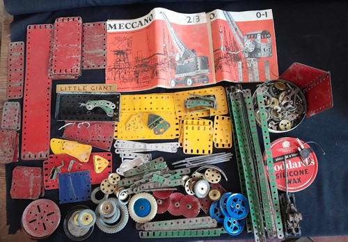 Meccano vintage red - -,