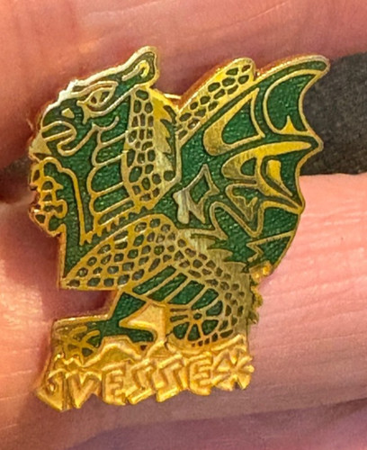 Rare green enamel gold tone - green,