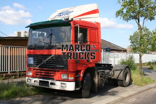 Truck photo volvo f12 tractor - truck,