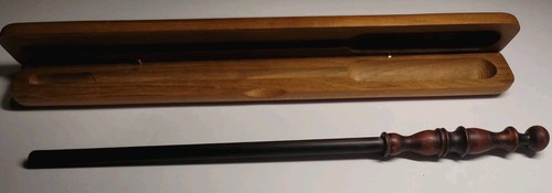 Phoenix wands holly wand - phoenix, rare