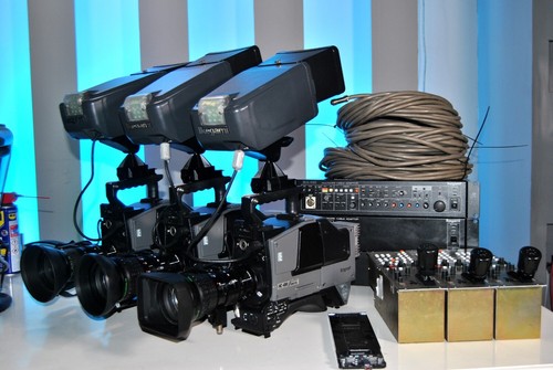 Working broadcast ikegami - broadcast,