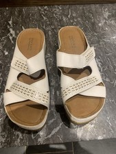 Blue and White Pavers Open Toe Sandals Size 6