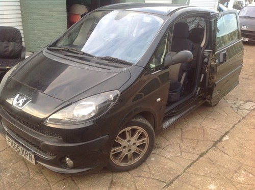 Peugeot 1007 breaking - peugeot,