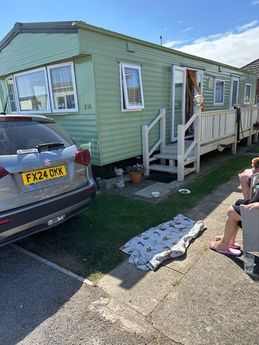 Holiday caravan let - to,