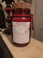 DW CHARMING FARMHOUSE red velvet cupcake Scented Candle 346g
