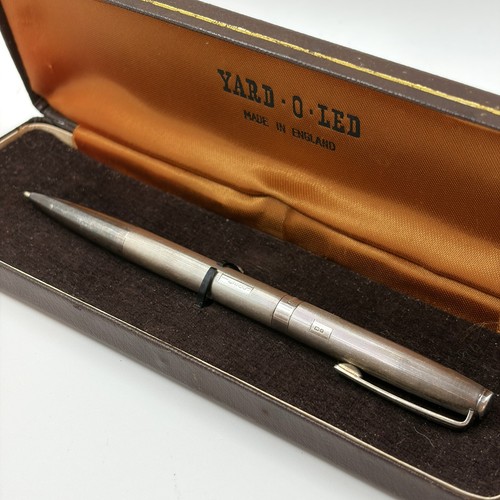 Vintage 1977 yard - 1977, silver