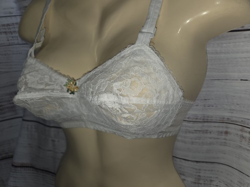 Vtg nwot figurettes bra - nwot,