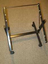 Stagg wheeled 12U steel stand