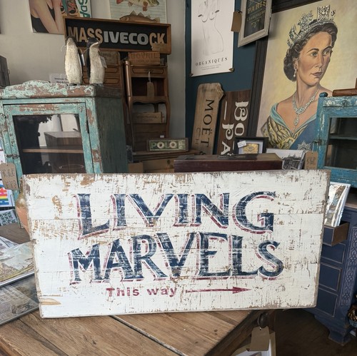 Hand painted fairground style - hand,