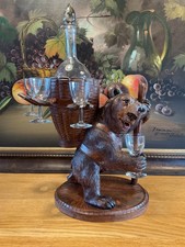 BLACK FOREST BEAR SWISS CARVED WOODEN ANTIQUE DECANTER & 6 GLASSES EXC COND
