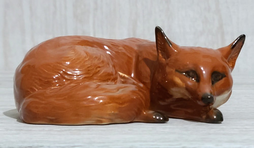 Beswick large curled fox white - curled,