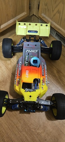 Team associated rc8t4 truggy - rc8t4,