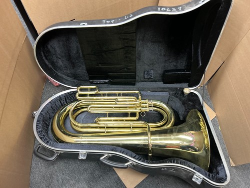Classic 800 tuba - tuba, case