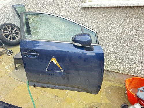 Toyota avensis front driver - toyota,