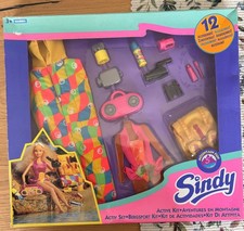 Hasbro Sindy doll accessories