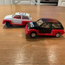 2 Scalextric Metro cars 6R4