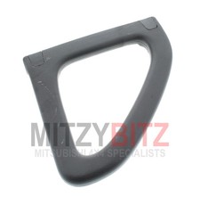 Pillar Grab Handle Centre Right for Mitsubishi PAJERO SHOGUN V43W MK2 3.0