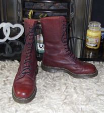 DR MARTENS 14 hole BOOTS size 11 - OXBLOOD - great condition