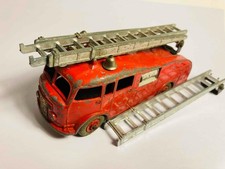 Dinky Toys #955 Fire Engine -