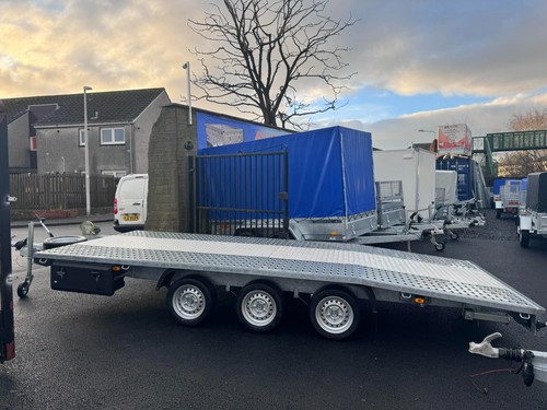 New recovery car - new, transporter