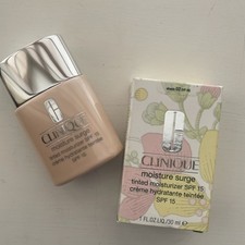 Clinique Moisture Surge Tinted